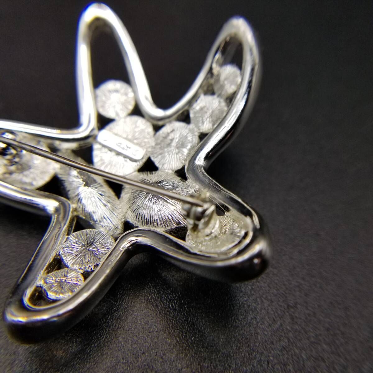 90's Monet 青いラインストーンのヒトデ ヴィンテージ ブローチ 立体