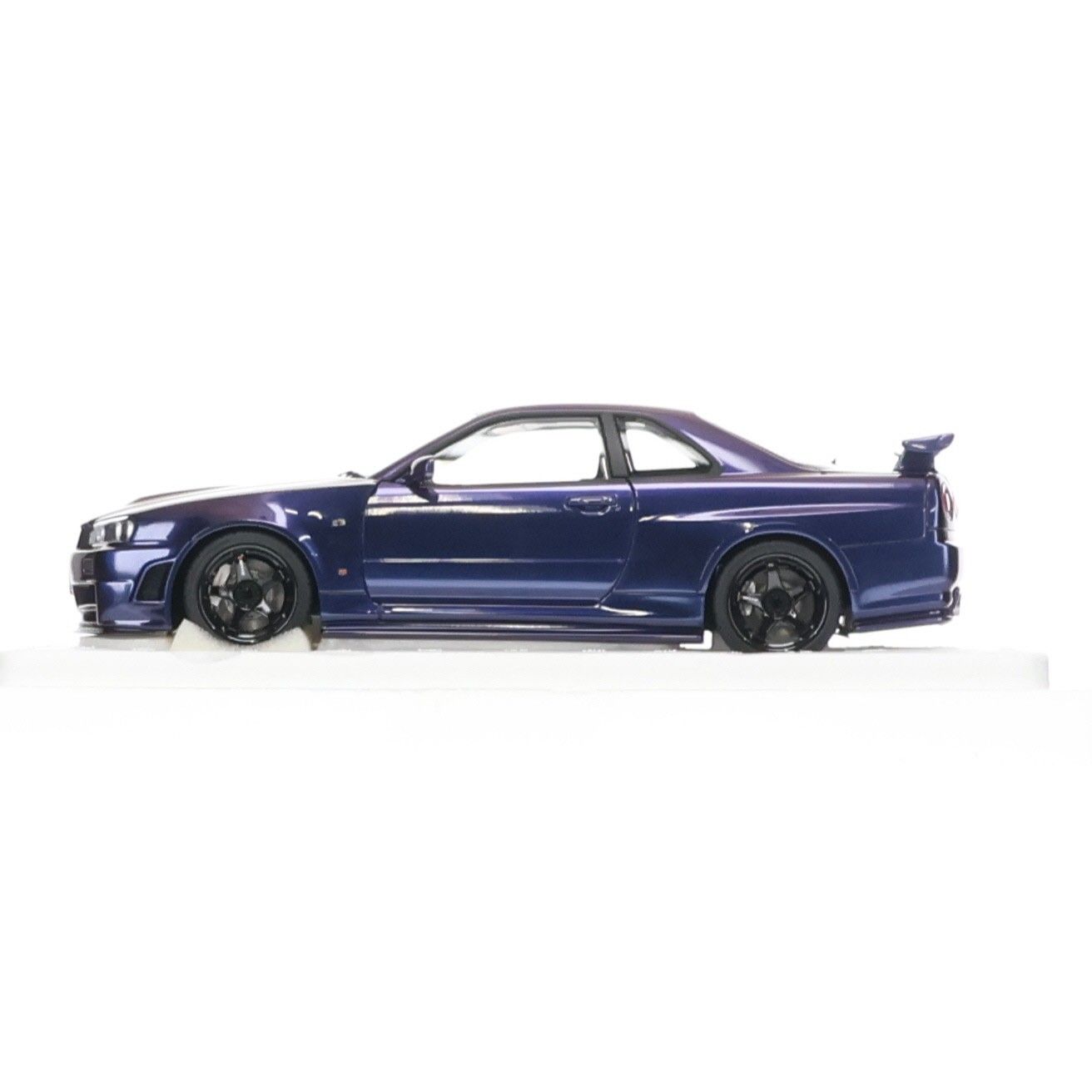 オートアート・コンポジットモデルシリーズ 1/18 ニスモ R34 GT-R Z
