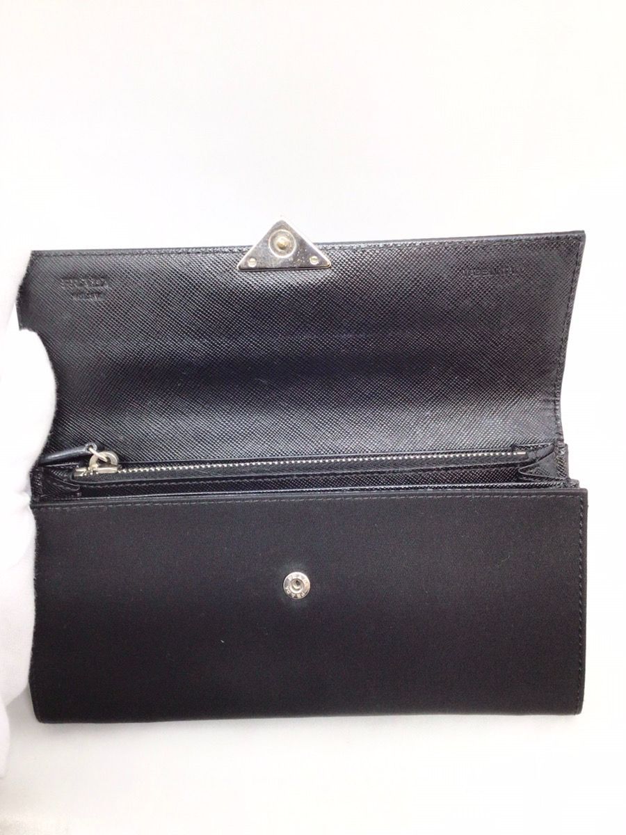 PRADA プラダ ナイロン 長財布 ブラック M-1828 - メルカリ