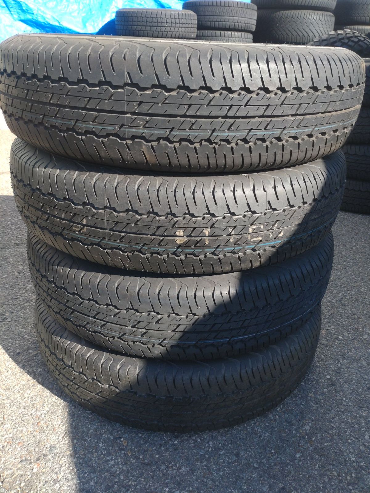 ダンロップ グラントレック AT20 2025年製 195/80R15 中古　夏タイヤ ラジアルタイヤ ジムニーシエラなど