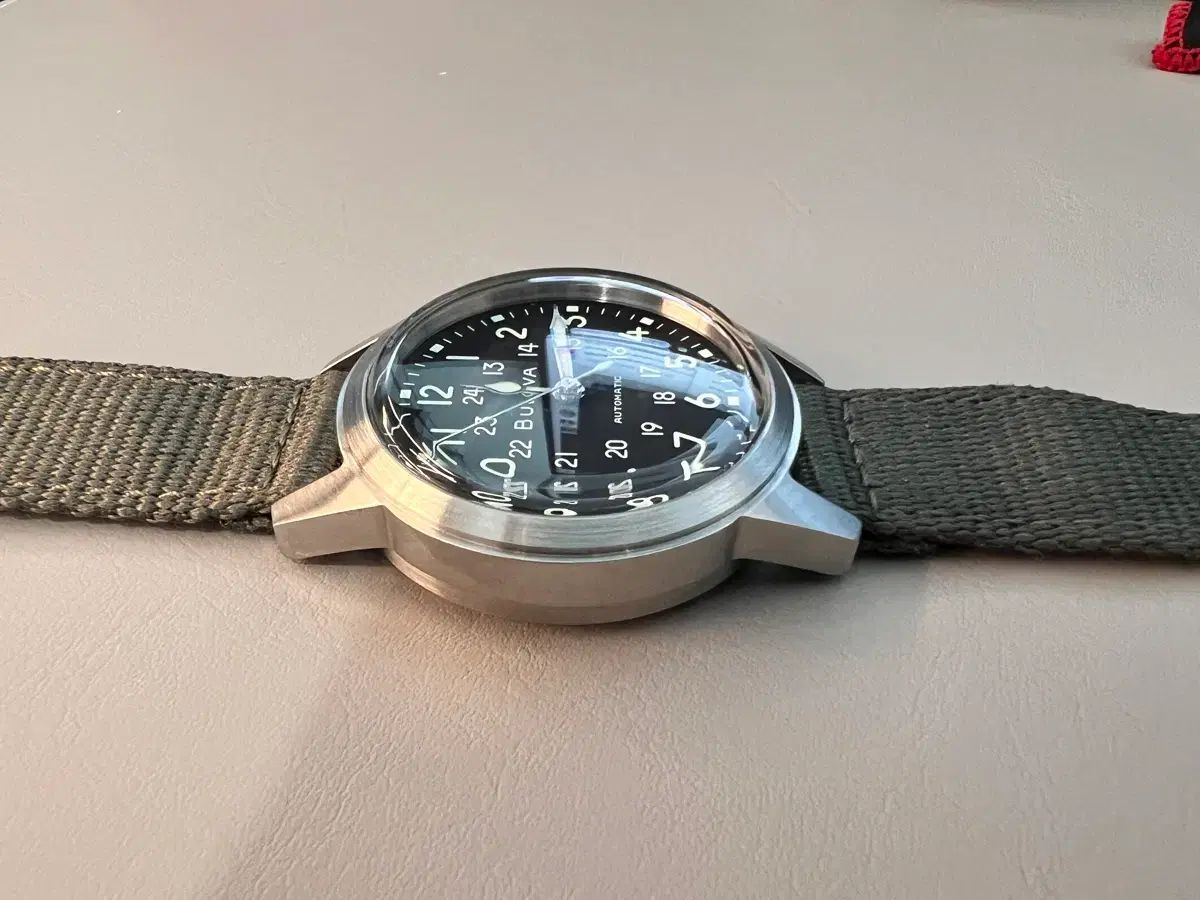  BULOVA HACK オートマチック フィールドウォッチ 38mm 休日コーデ 自動巻き時計 腕時計(アナログ)