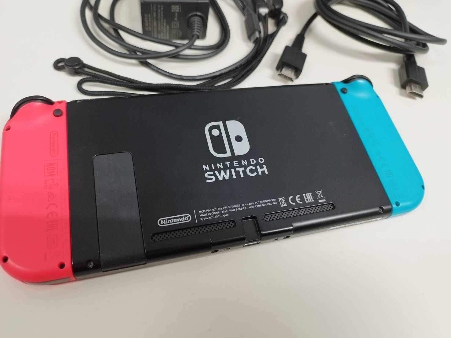 良品】Nintendo Switch 本体 HAC-001(-01)/2019年製 - メルカリ