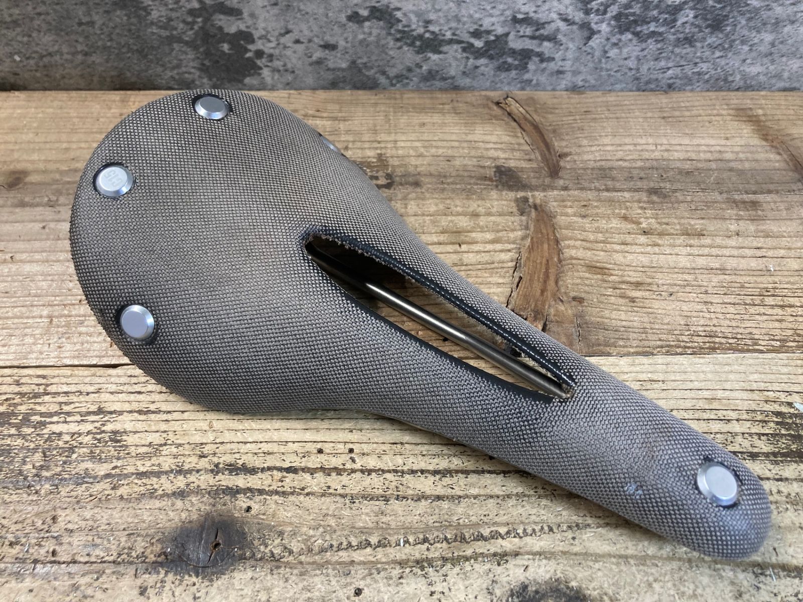 JU519 ブルックス BROOKS CAMBIUM CARVED C15 サドル 茶 - メルカリ