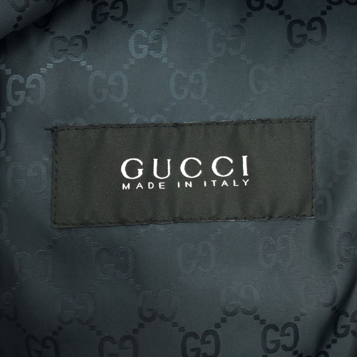 美品◆GUCCI グッチ 223425  裏地GG柄 ダブルジップ 切り替えダウンジャケット ネイビー 46 イタリア製 正規品 メンズ ハンガー付き GUCCI グッチ グースダウンジャケット メンズアウター サイズ50 裏地GG