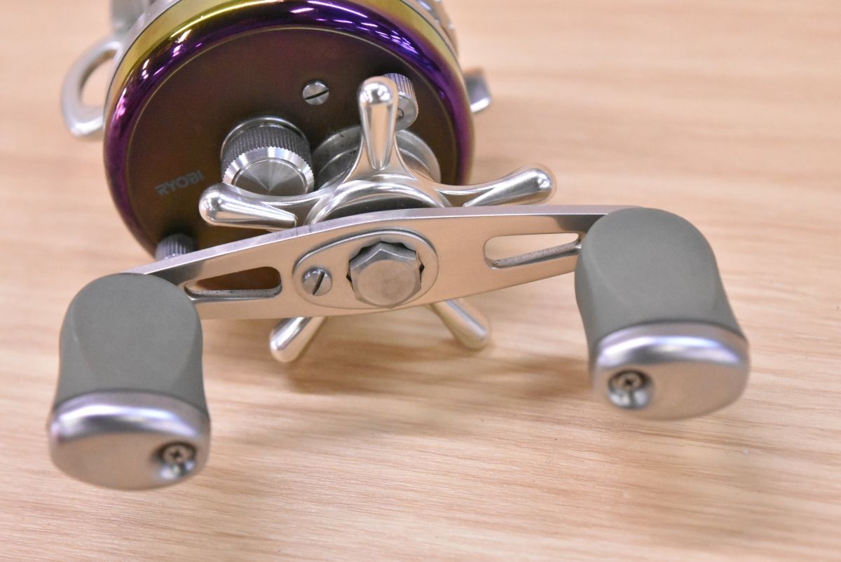 リョービ バリウス F300 スペクトル 右巻き ベイトリール RYOBI VARIUS