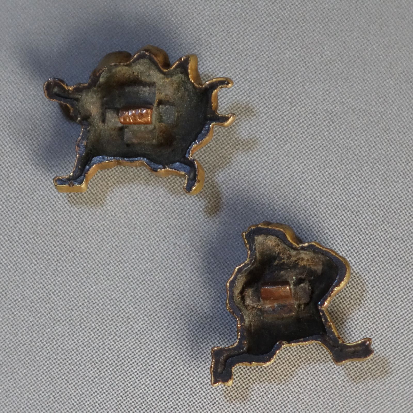 骨董逸品【韋駄天捷疾鬼図目貫 金色絵 うっとり象嵌】(箱付き) 日本刀