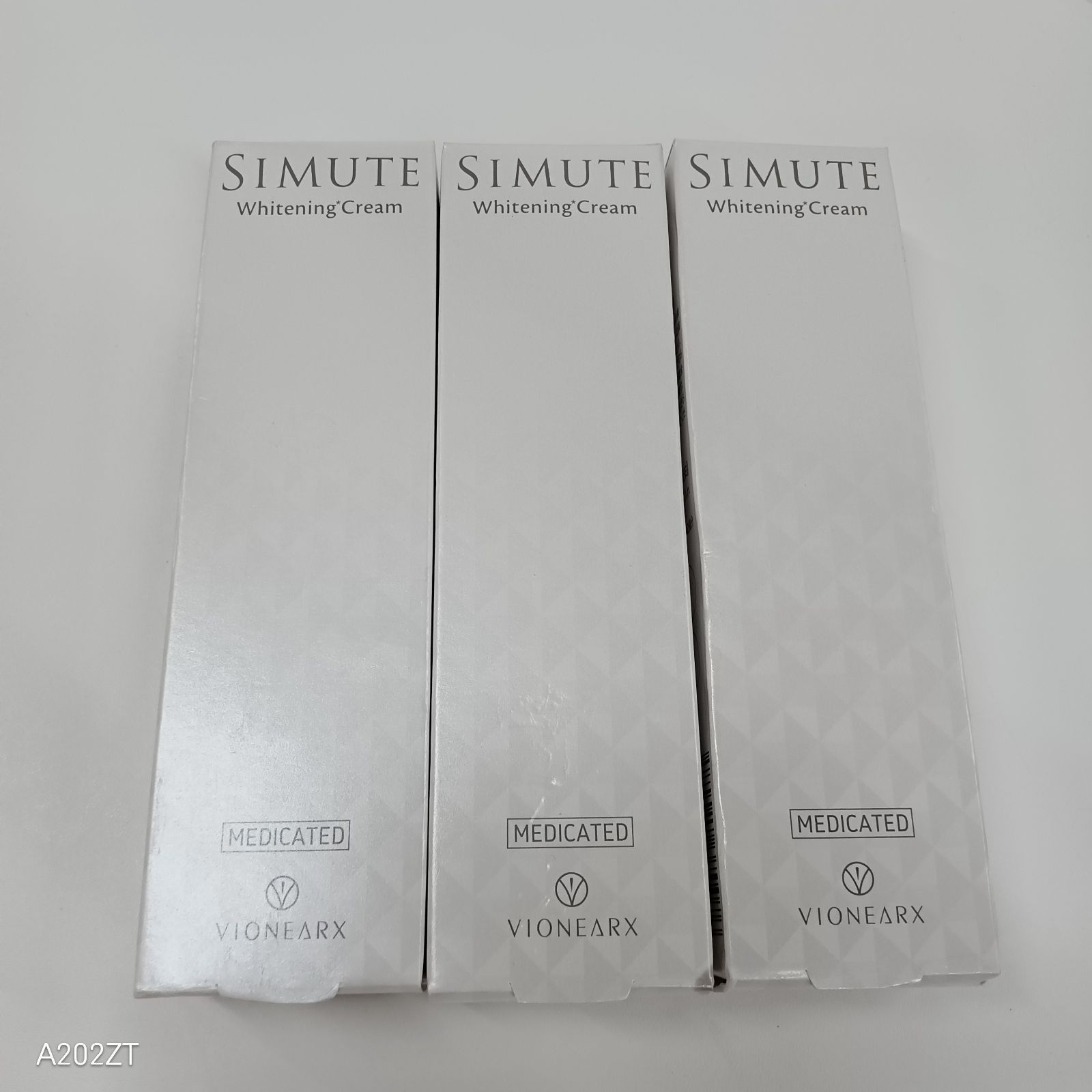 T2911 K SIMUTE シミュート 薬用美白クリーム 30g 計3点セット - メルカリ