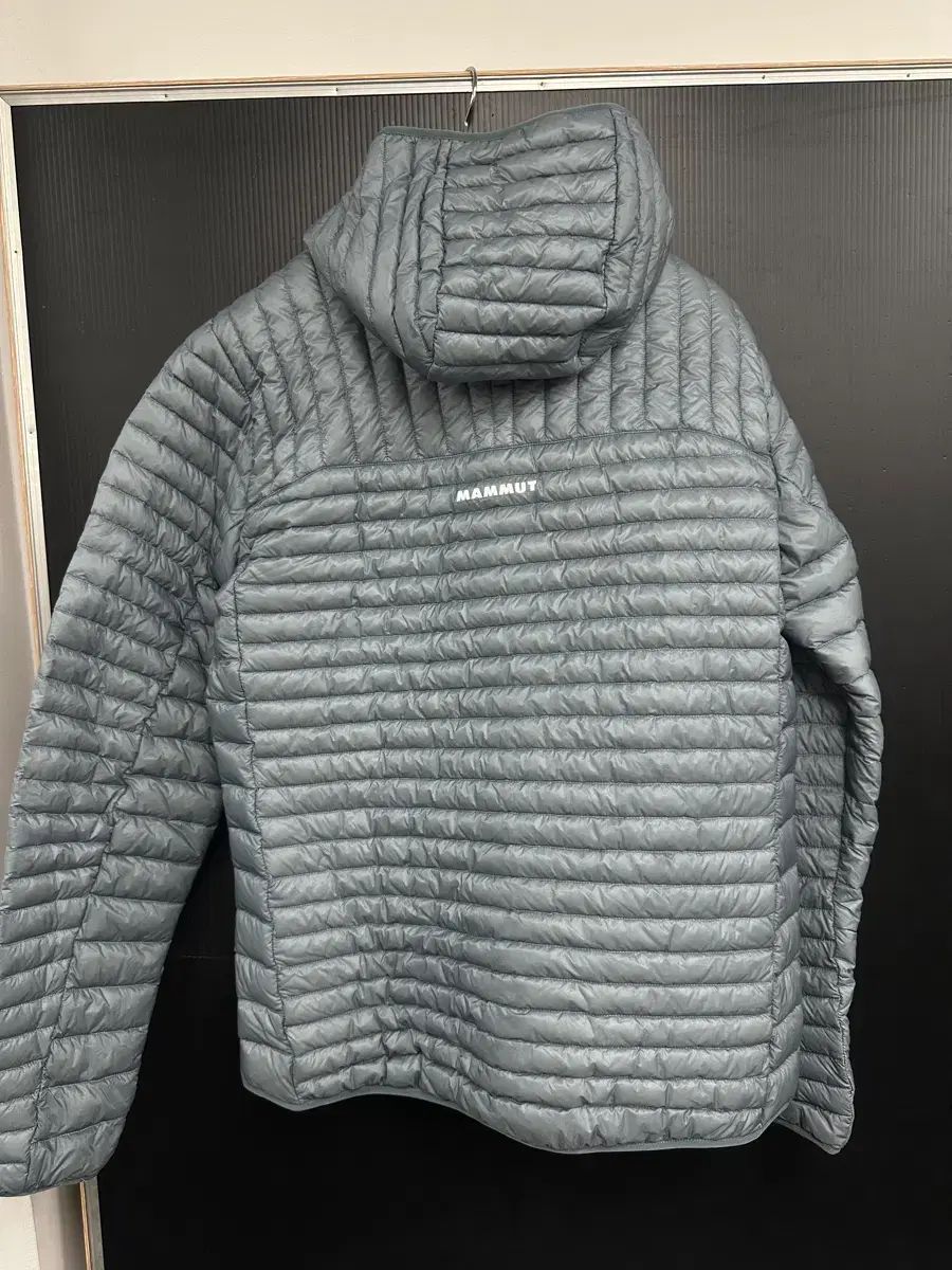 マムート MAMMUT ブロードピーク フード 軽量ダウン