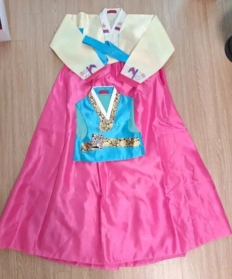 レディース チマチョゴリ セット - メルカリ