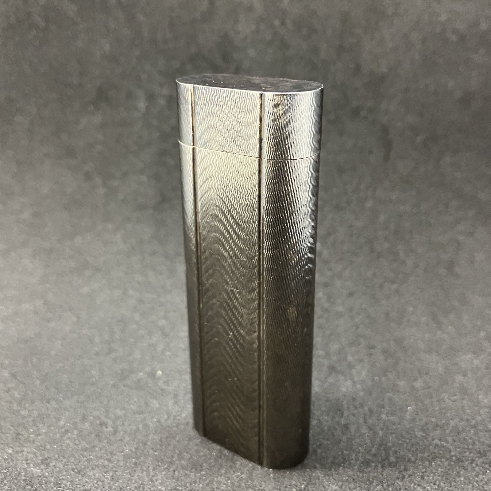 火花あり　Cartier　カルティエ　ガスライター　オーバル　ローラー式　シルバー系　5217