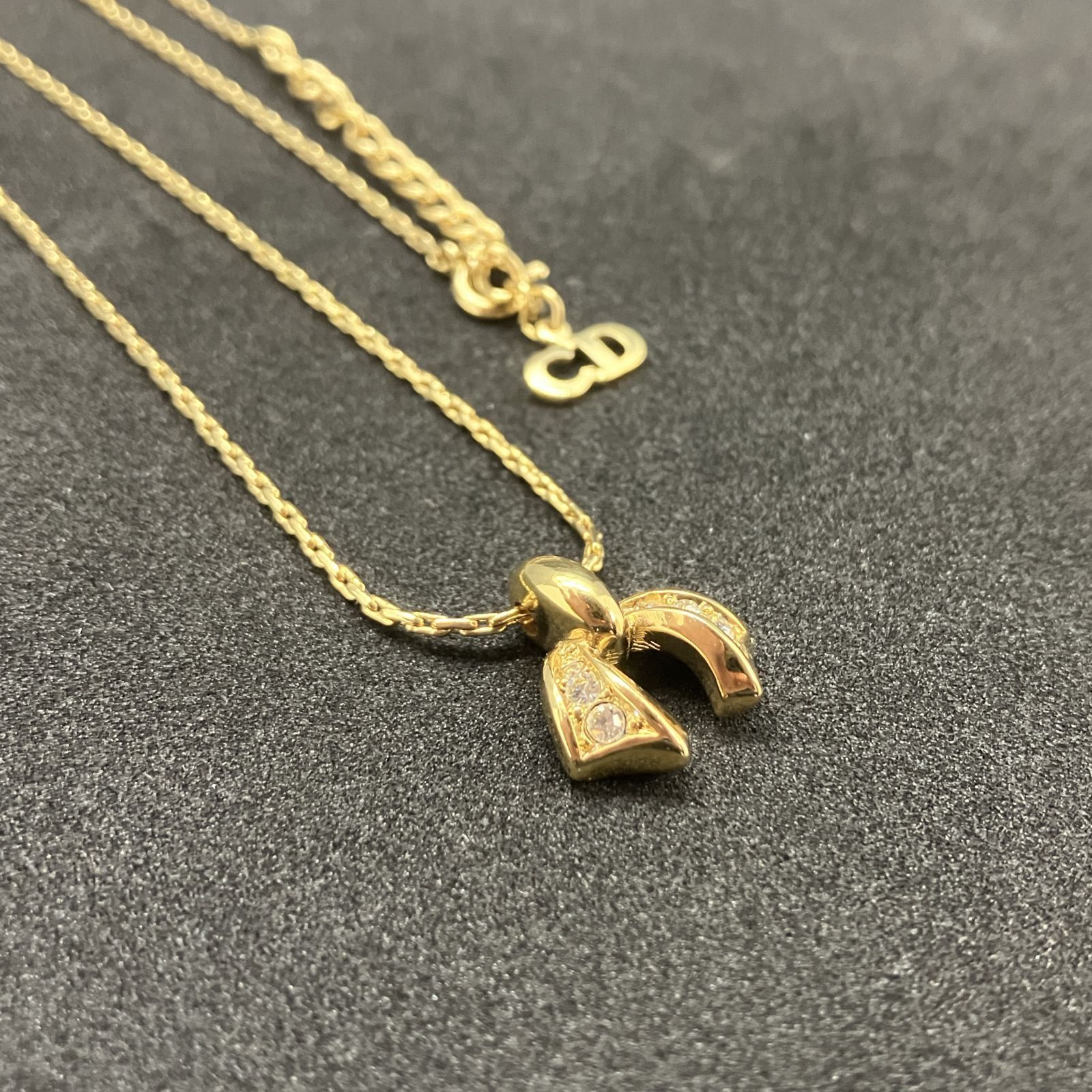 極美品】Christian Dior ディオール ネックレス リボンモチーフ ライン 