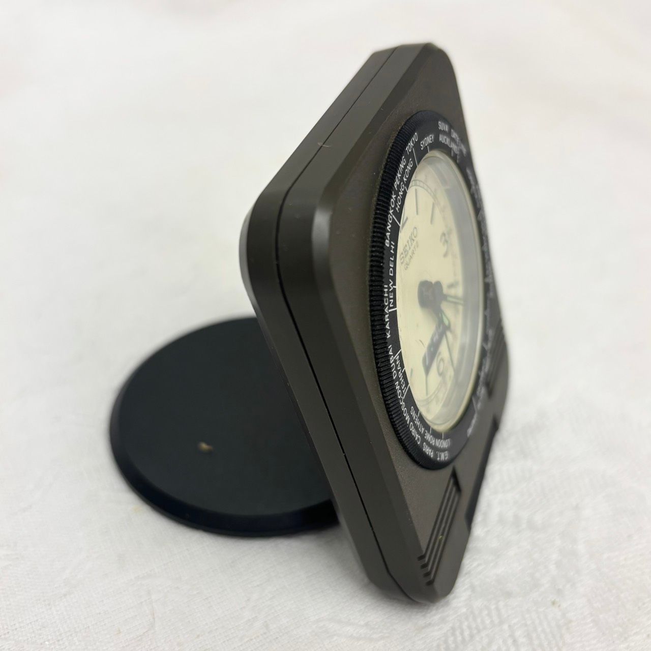 385 SEIKO QQ512N トラベルクロック クオーツ 目覚まし 世界時計