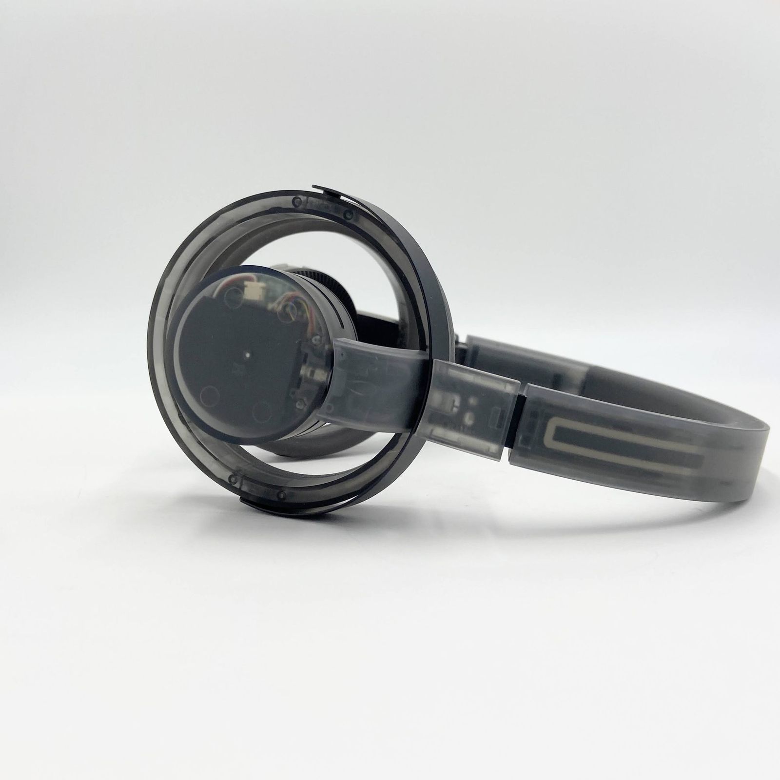 美品 nwm ONE on-ear speakers MBH001 ヘッドホン【C6070-80】 - メルカリ