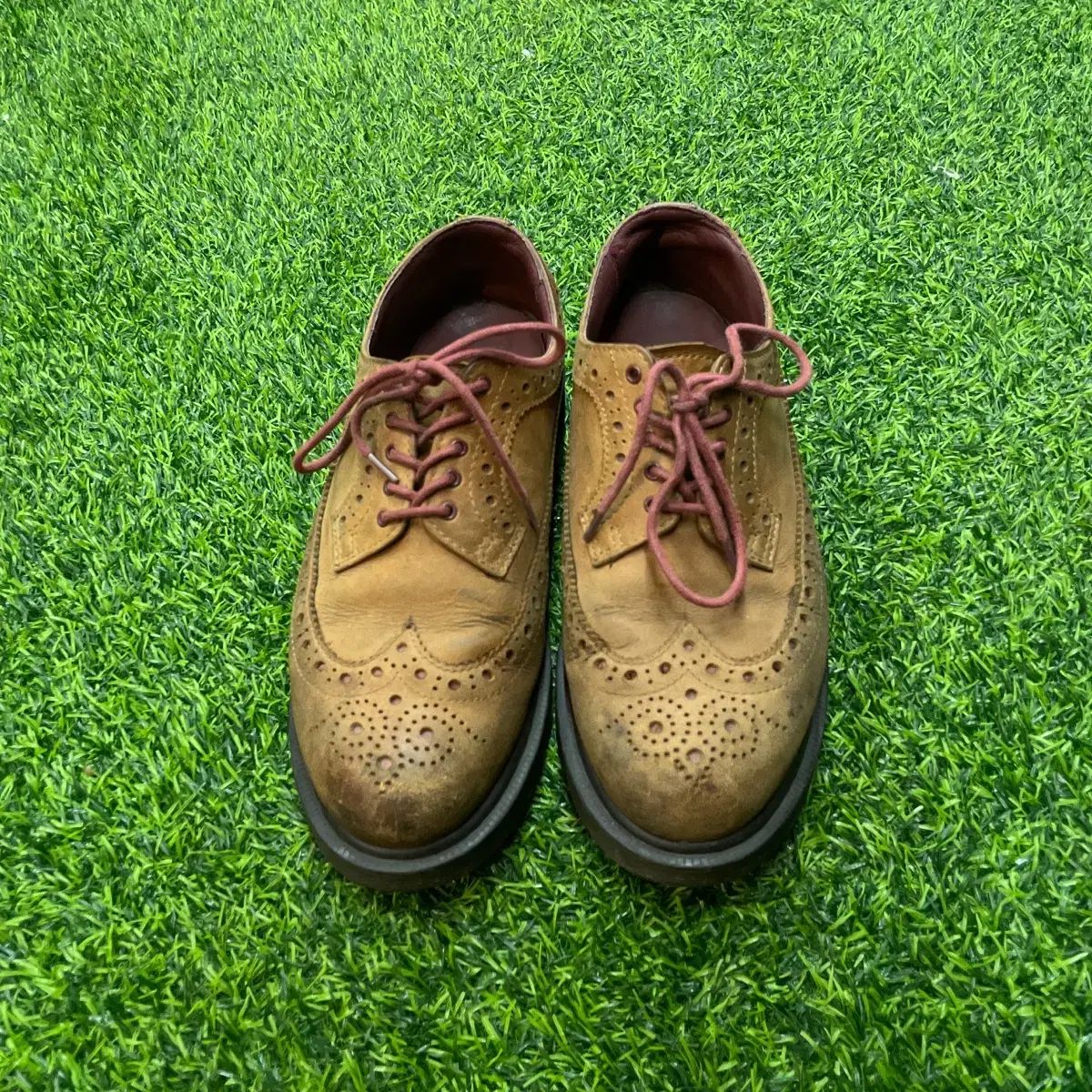 幅広いラインナップ Dr.Martens ドクターマーチン ウイングチップ UK8