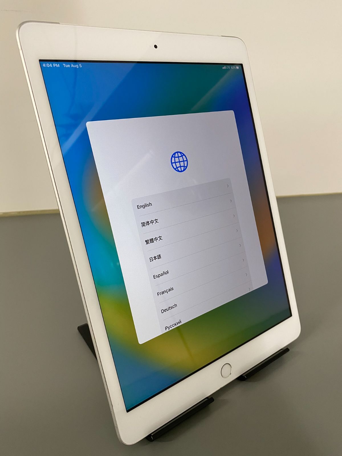 79]【状態：バッテリー最大容量80%以下、側面にキズ有り】iPad 第8世代