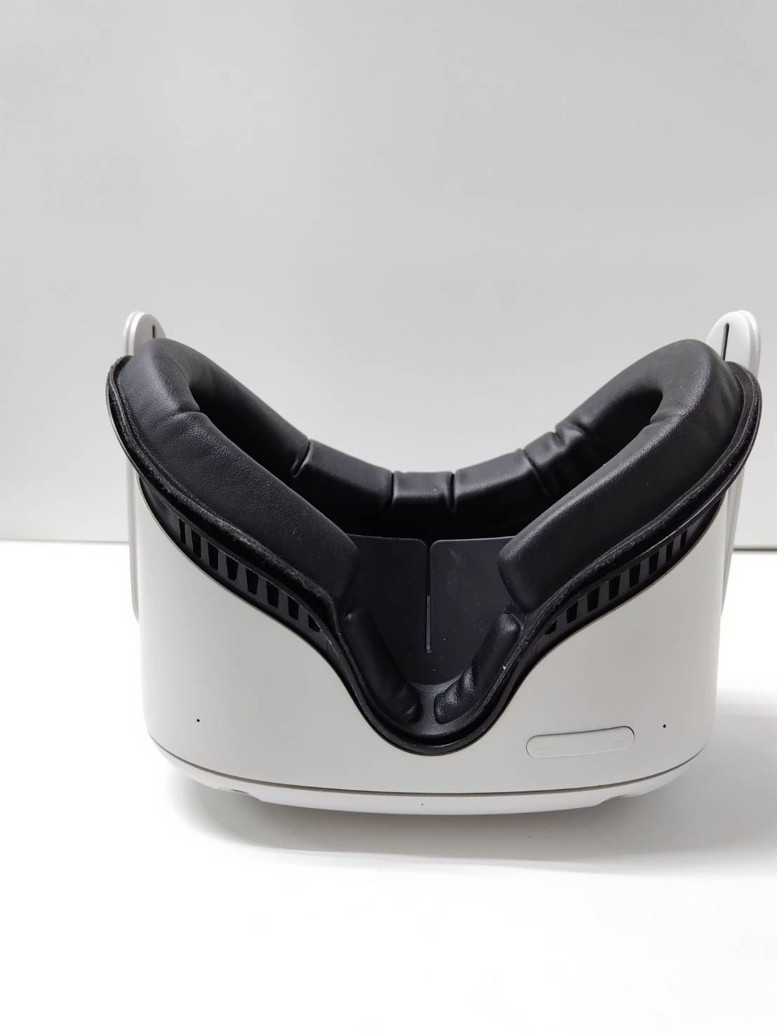 Oculus QUEST 2 VRヘッドセット/64GB/KW49CM - メルカリ