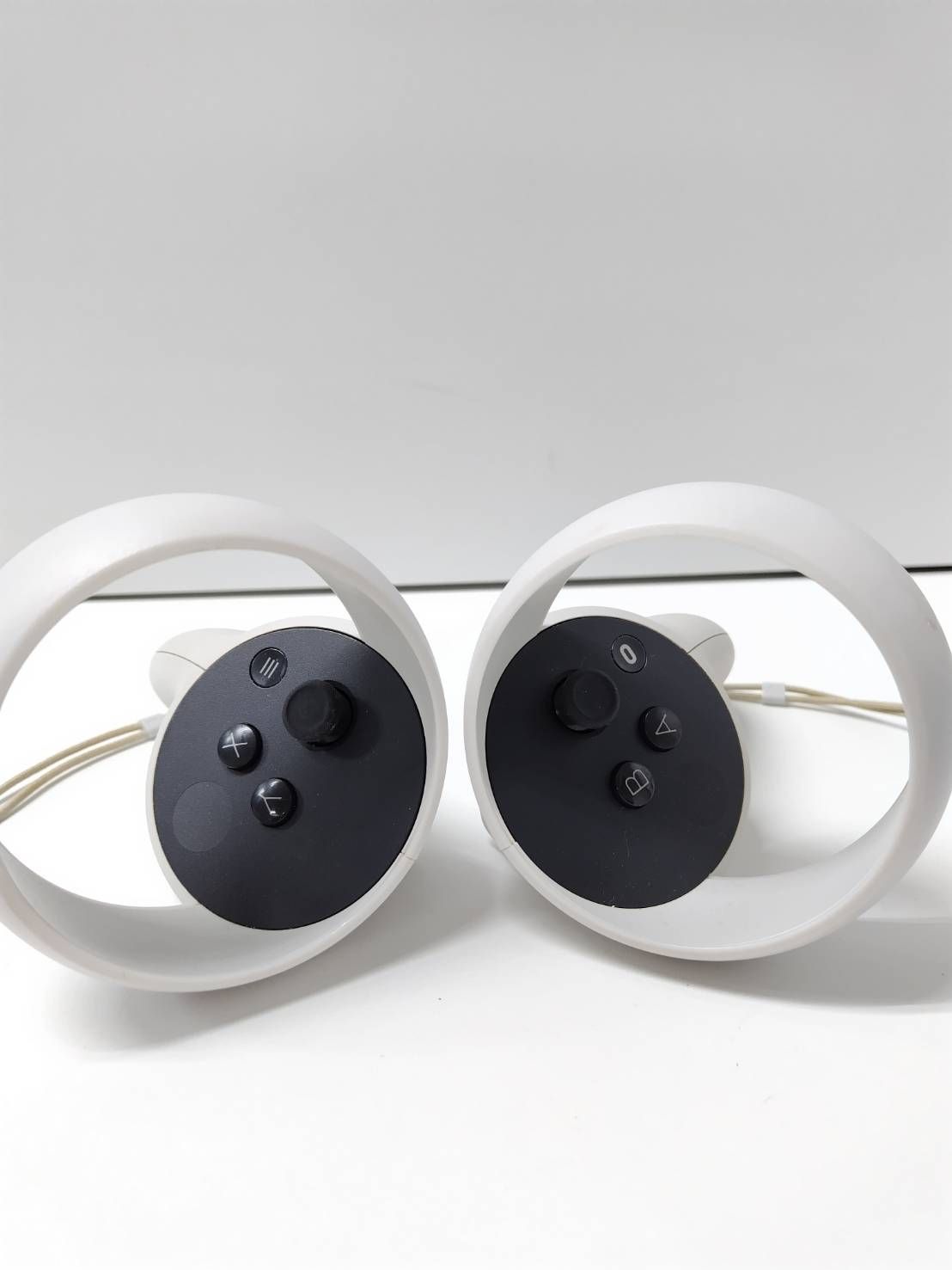 Oculus QUEST 2 VRヘッドセット/64GB/KW49CM - メルカリ