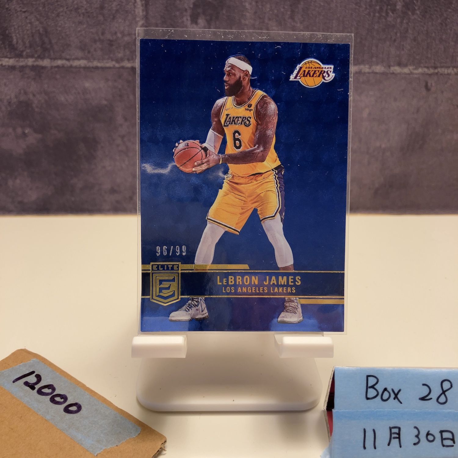 2021 22 Panini LeBron James 96 99 Los Angeles Lakers Elite Blue カード