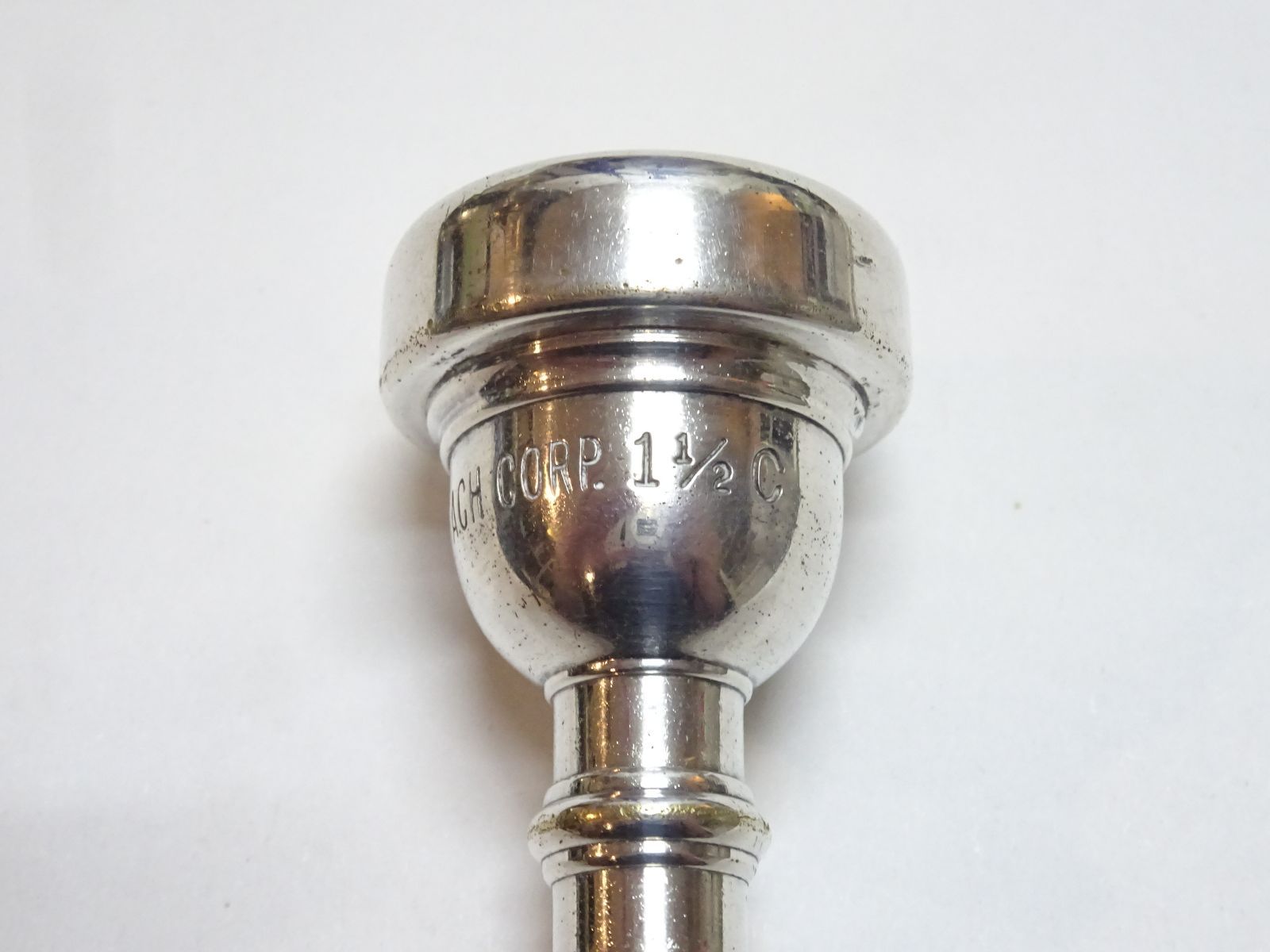 Bach バック トランペット用マウスピース CORP. 1-1/2C ニアピリオド