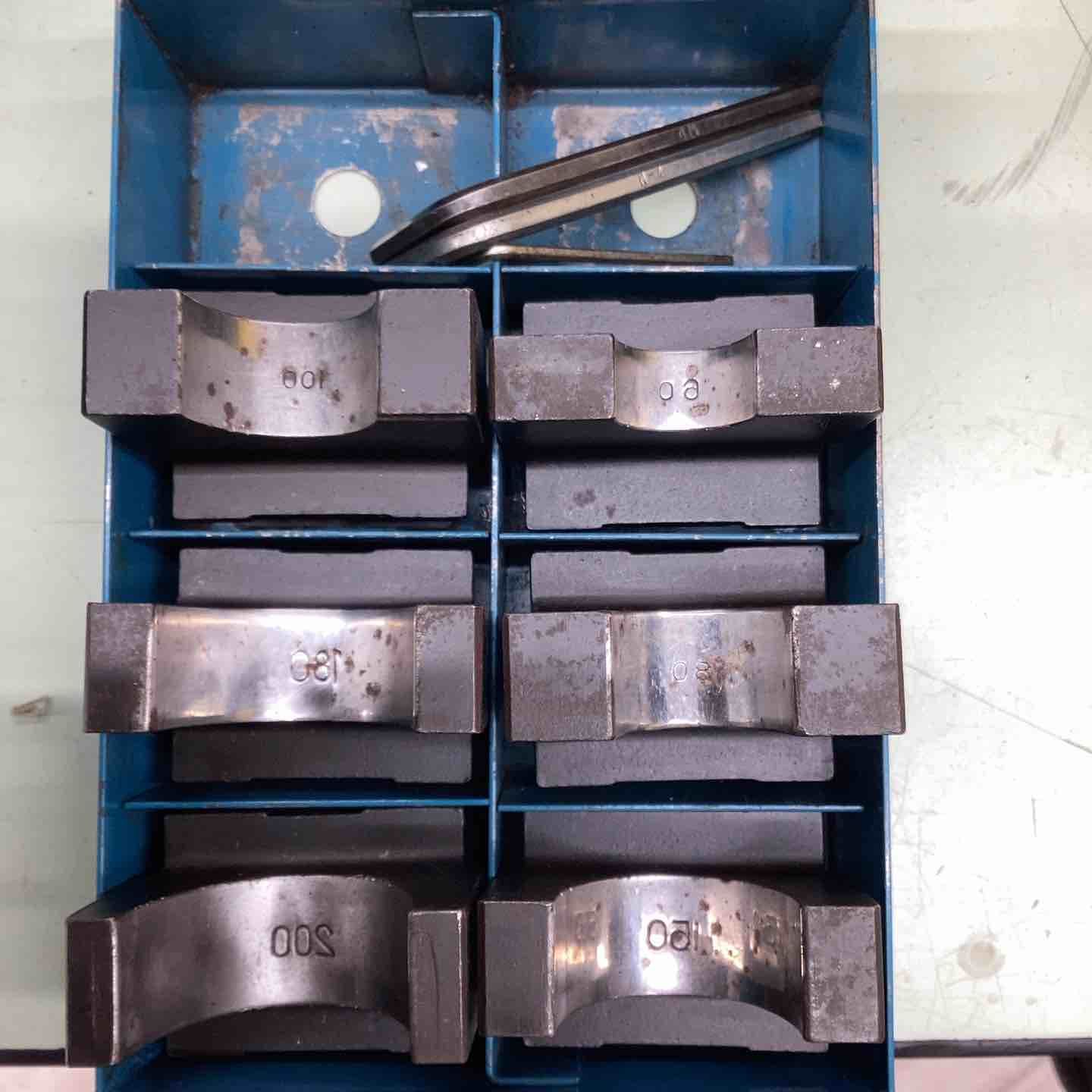 イズミ 圧着ヘッド