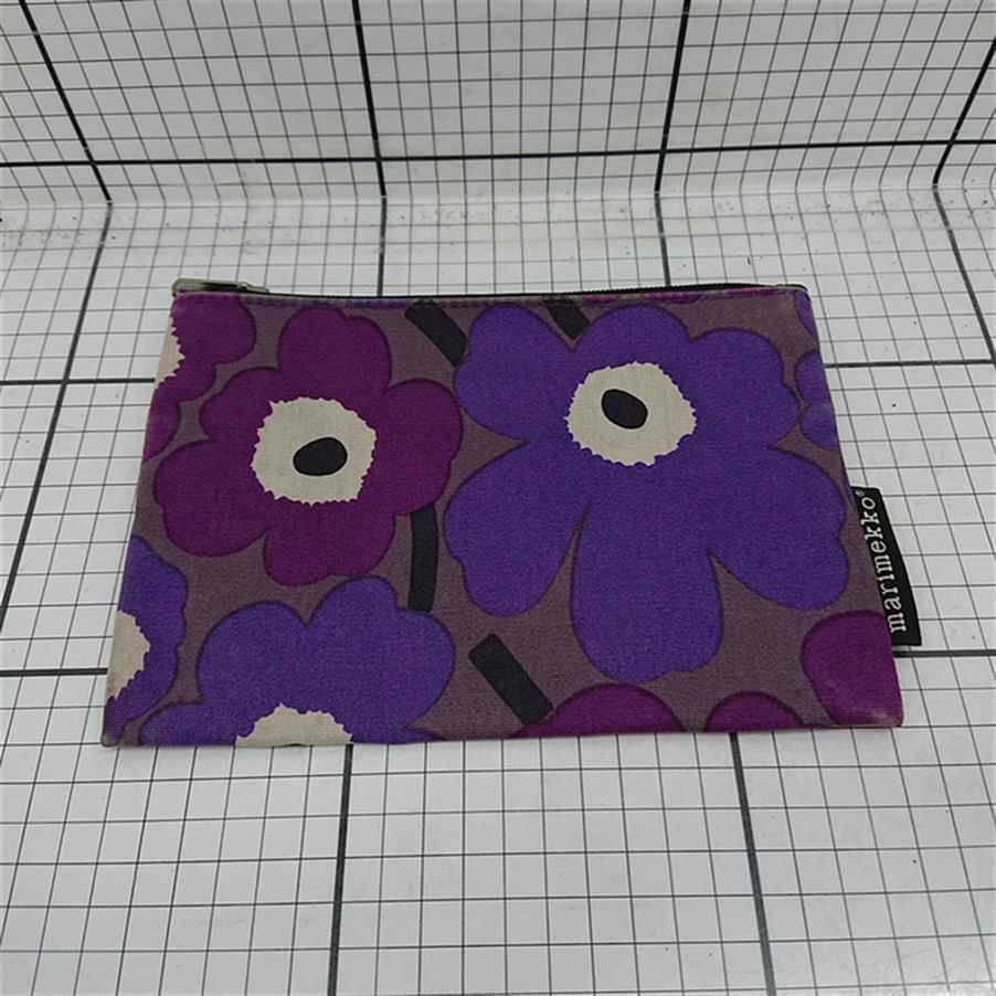 ◇ Θ マリメッコ marimekko ウニッコ ポーチ パープル系 レディース E