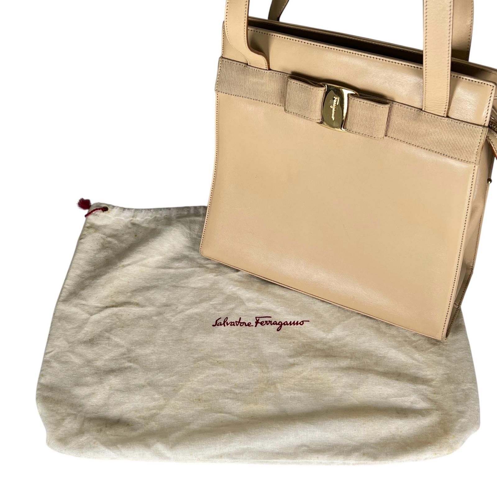 美品 Salvatore Ferragamo サルヴァトーレフェラガモ ヴァラ トート 