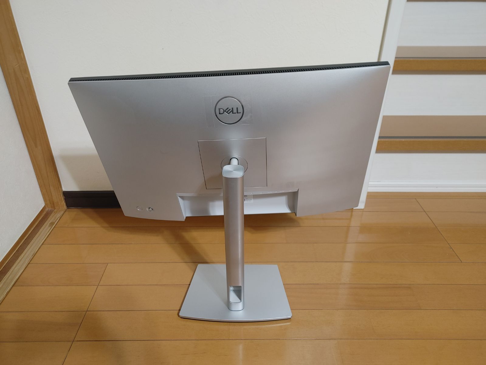 SALE】DELL U2421E 24.1インチ IPSパネル（送料無料） Dell U2421E