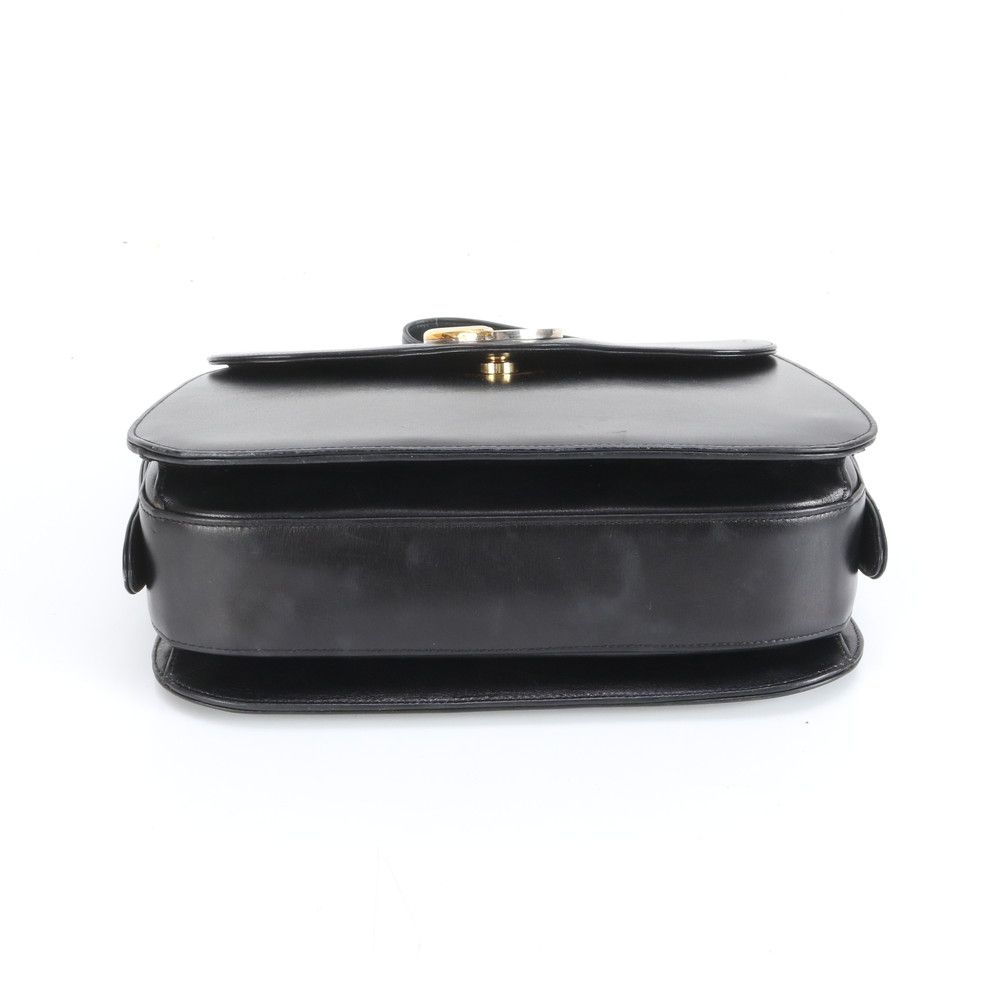 グッチ　ショルダーバッグ　ビンテージ　レザー　極美品　レディース　希少色 美品 ヴィンテージ オールドグッチ GG 金具 レザー ショルダーバッグ