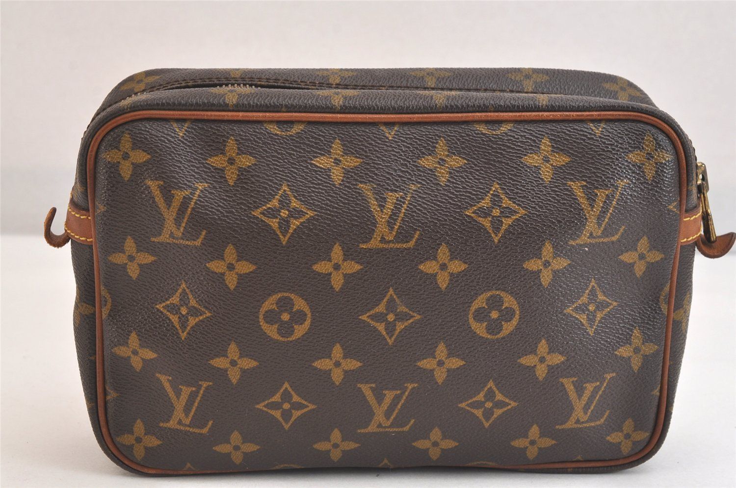 LOUIS VUITTON ルイヴィトン モノグラム コンピエーニュ 23 クラッチ