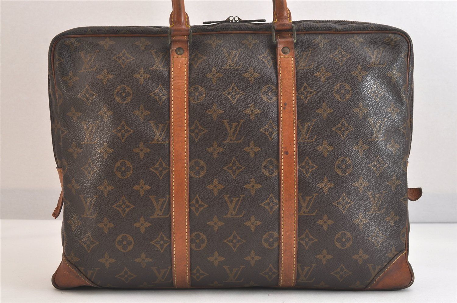 LOUIS VUITTON ルイヴィトン モノグラム ポルトドキュマン ヴォ
