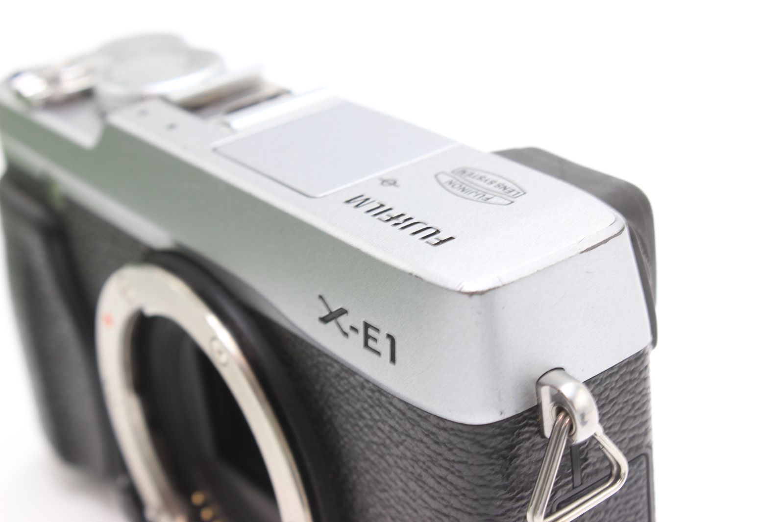 富士フイルム(FUJIFILM) ミラーレス一眼 X-E1 ボディ シルバー FX-X