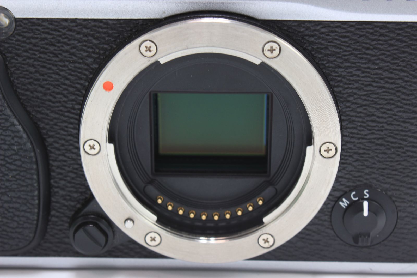 富士フイルム(FUJIFILM) ミラーレス一眼 X-E1 ボディ シルバー FX-X 