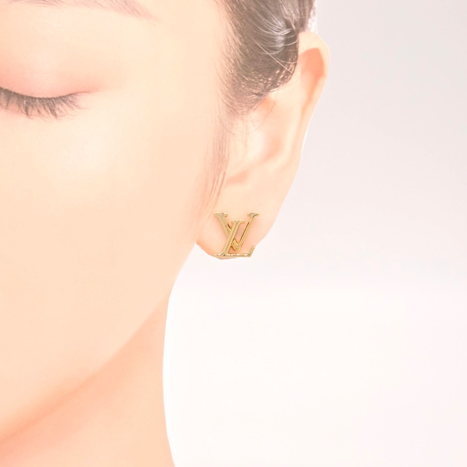 LOUIS VUITTON ルイヴィトン M00610 ピアス・LV アイコニック 両耳 LV
