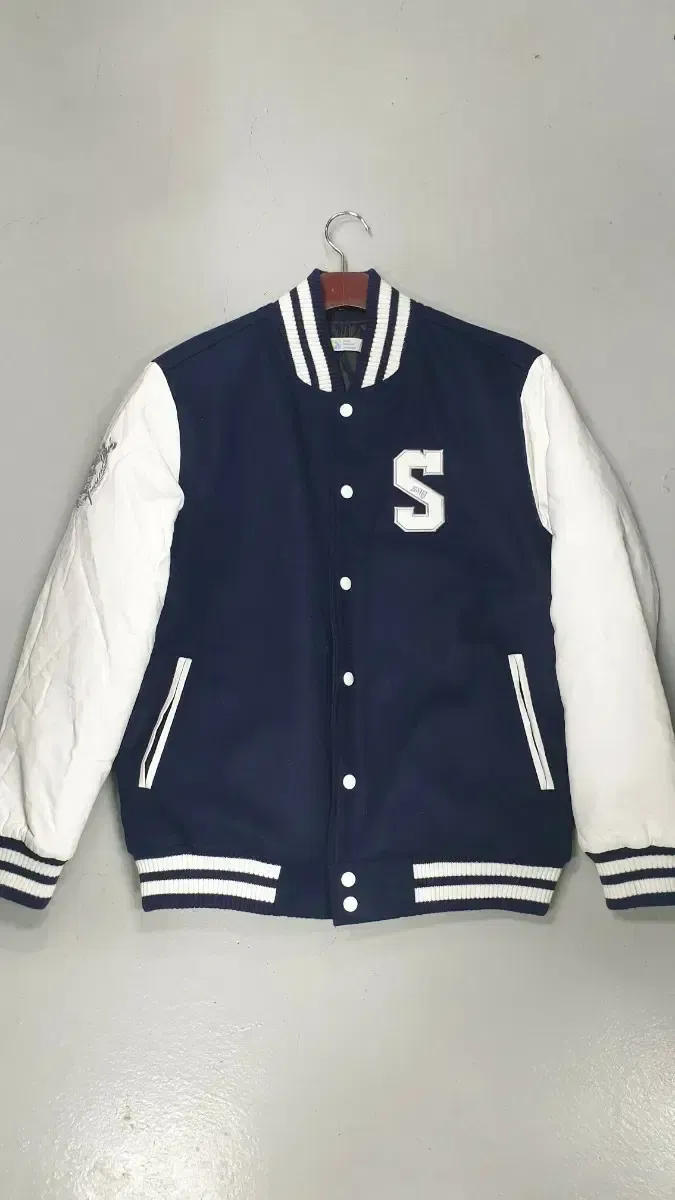 2026年最新】ソウル大学 スタジャンの人気アイテム - メルカリ