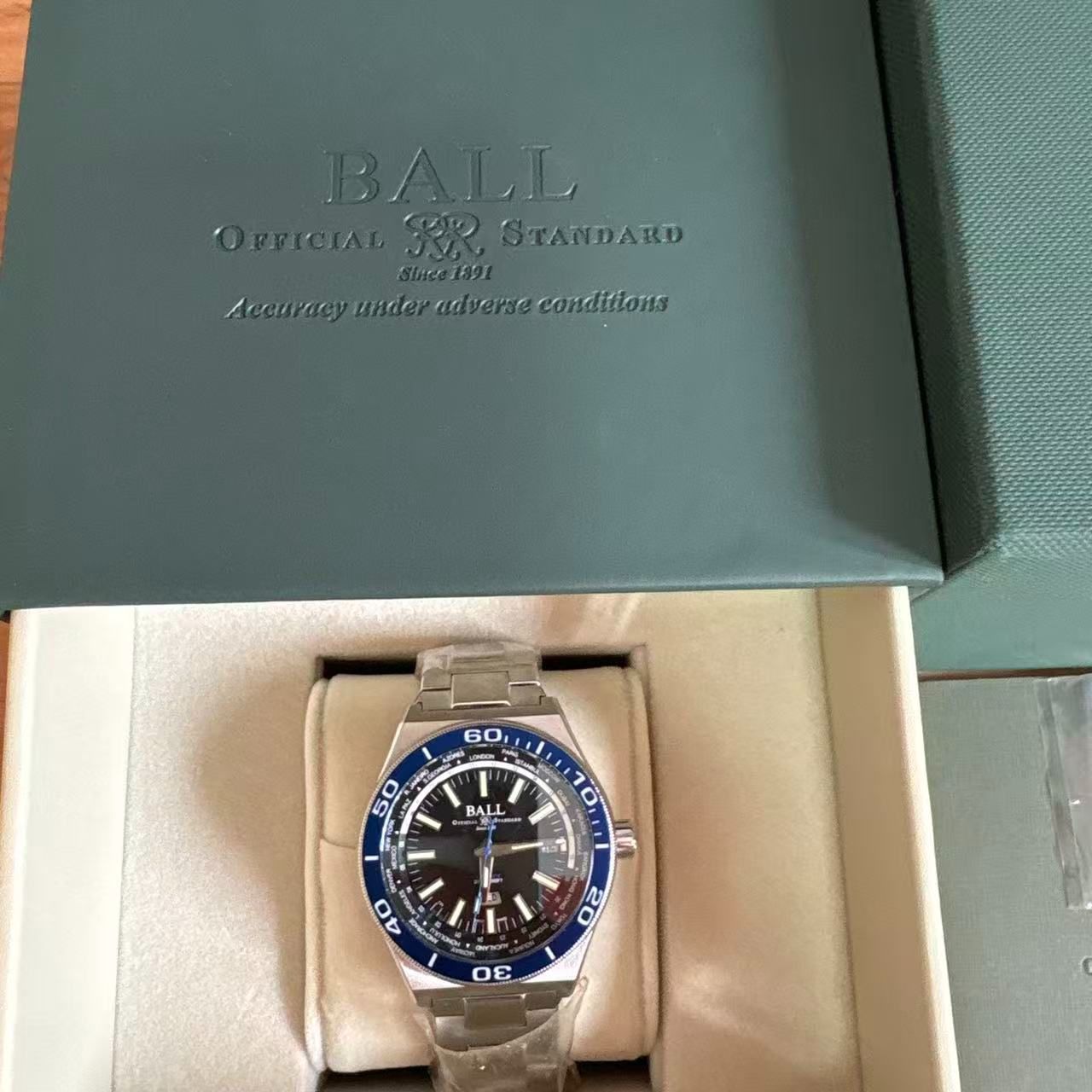  BALL自動巻き腕時計 ブラックブルー300m防水DG3032A SJ BKBE未使用品 モノトーン 自動巻き時計 腕時計(アナログ)