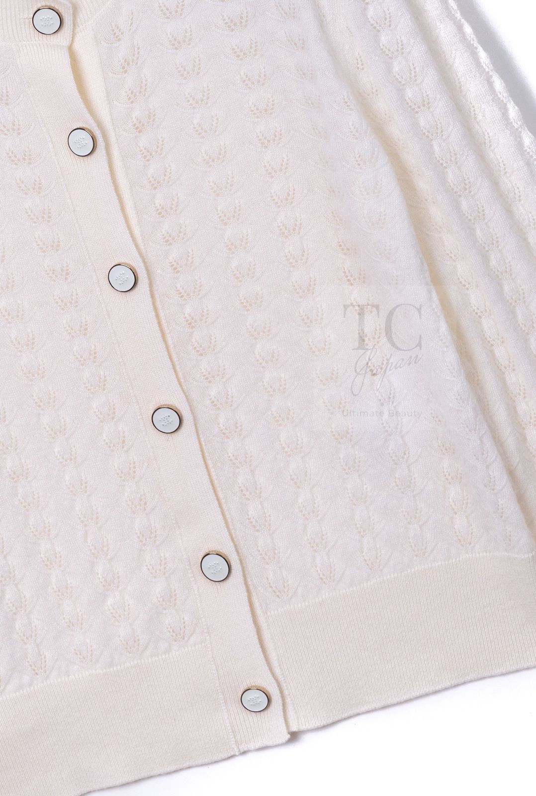 シャネル カーディガン CHANEL オフホワイト ココボタン カシミヤ