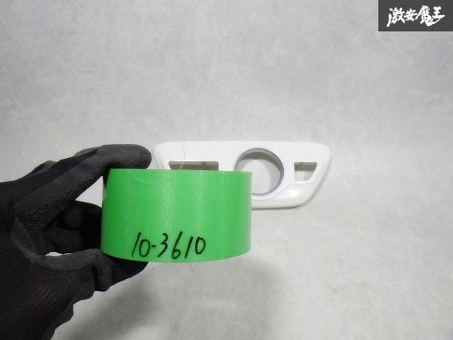 ☆即発送☆ トヨタ純正 ZVW50 ZVW52 PRIUS プリウス PHV センター