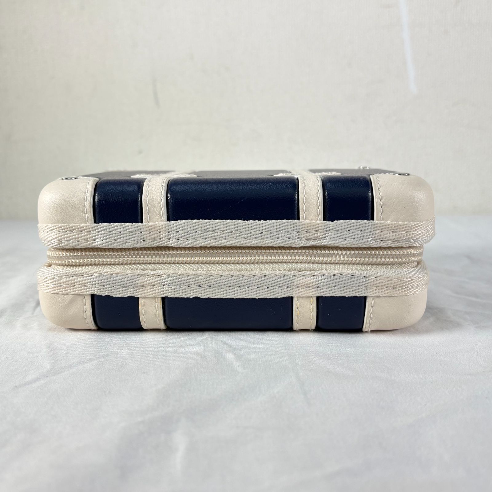 ANA グローブトロッター ファーストクラス ビジネスクラス アメニティ