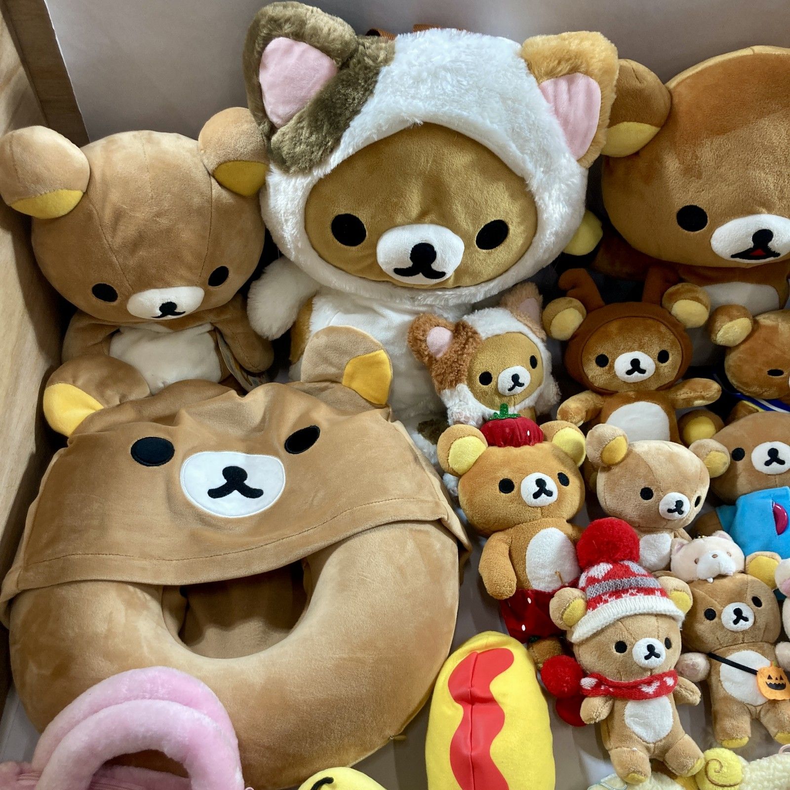 リラックマ グッズ まとめ商品 ぬいぐるみ マスコット 食器 雑貨 キイロイトリ コリラックマ など 9.2 kg