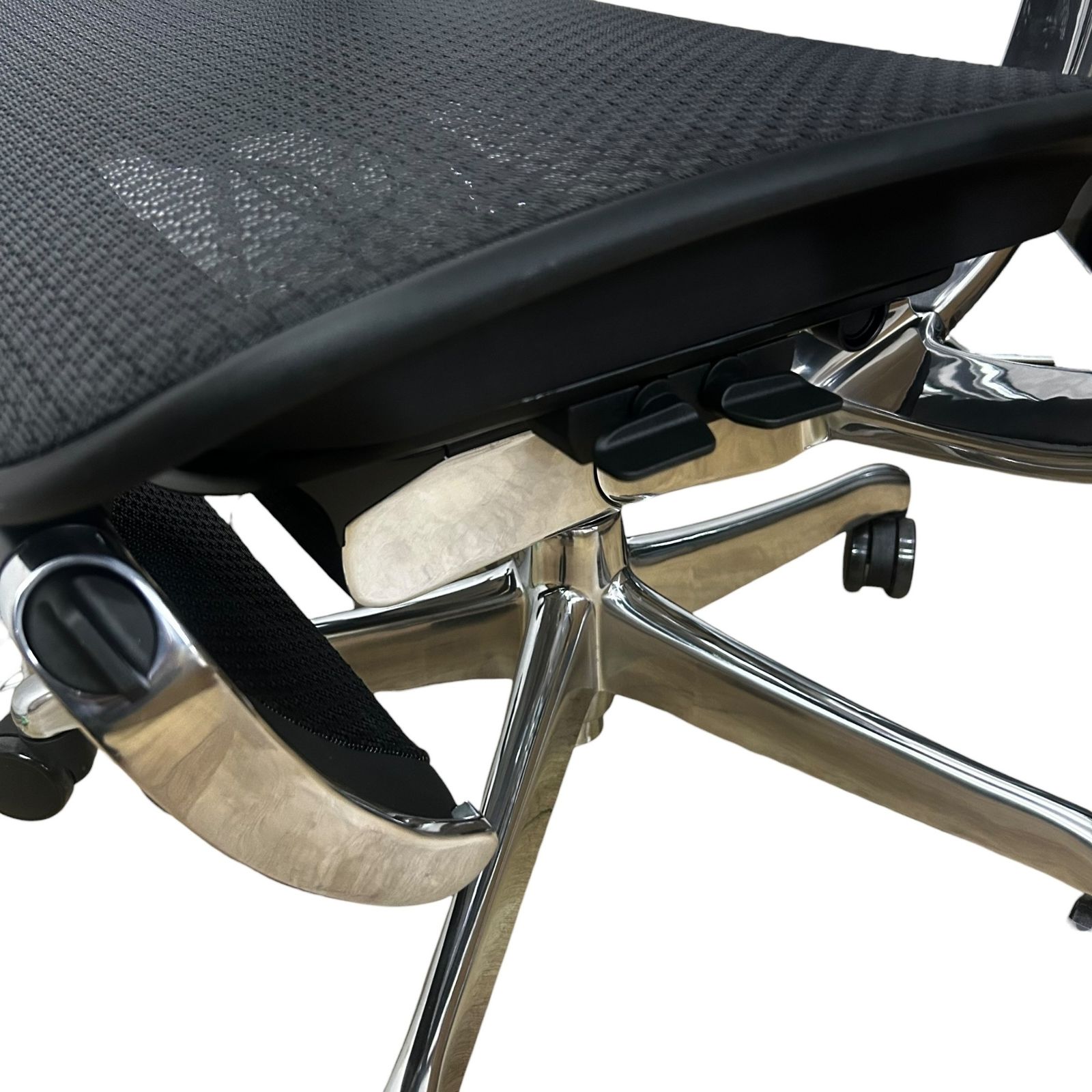 ブラック 人間工学設計