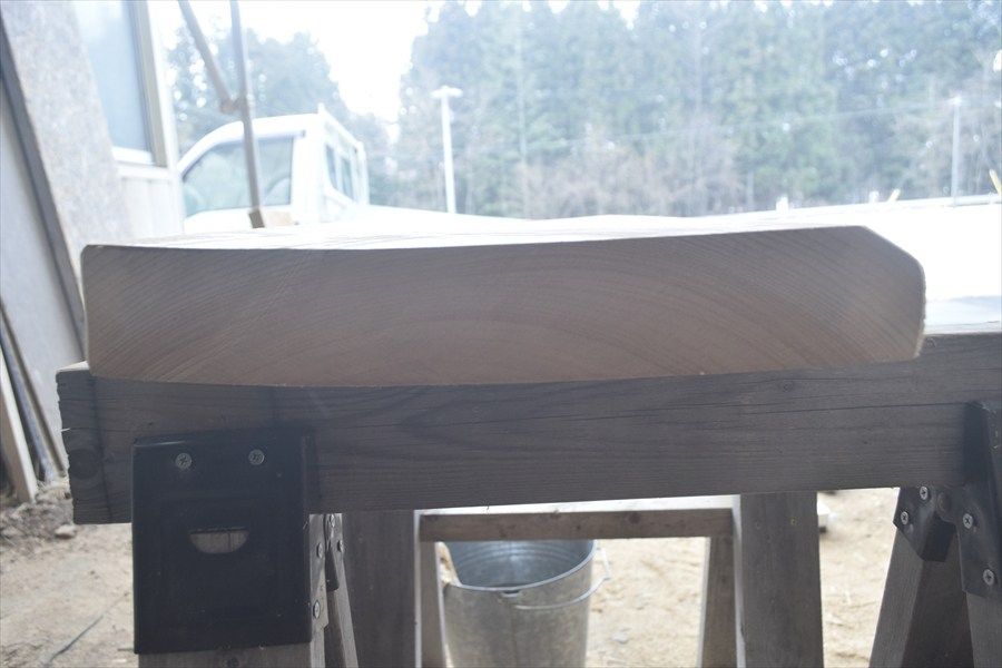 アウトレット ケヤキ(欅)の一枚板 長さ約67cm 幅約35～36cm 厚さ約5.8