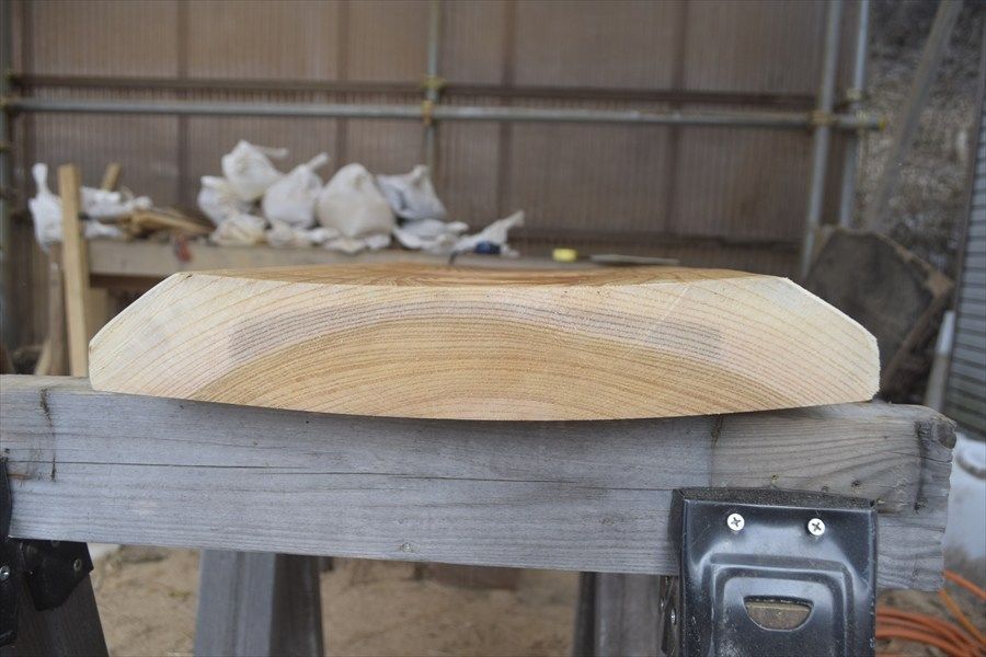 アウトレット ケヤキ(欅)の一枚板 長さ約67cm 幅約35～36cm 厚さ約5.8