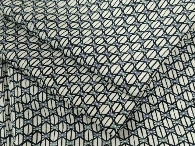 平和屋着物●上質な小紋　花繋ぎ文　正絹　逸品　CABC6965yc 楽天市場】平和屋着物□上質な小紋 切嵌花文 正絹 逸品 DABA8786du