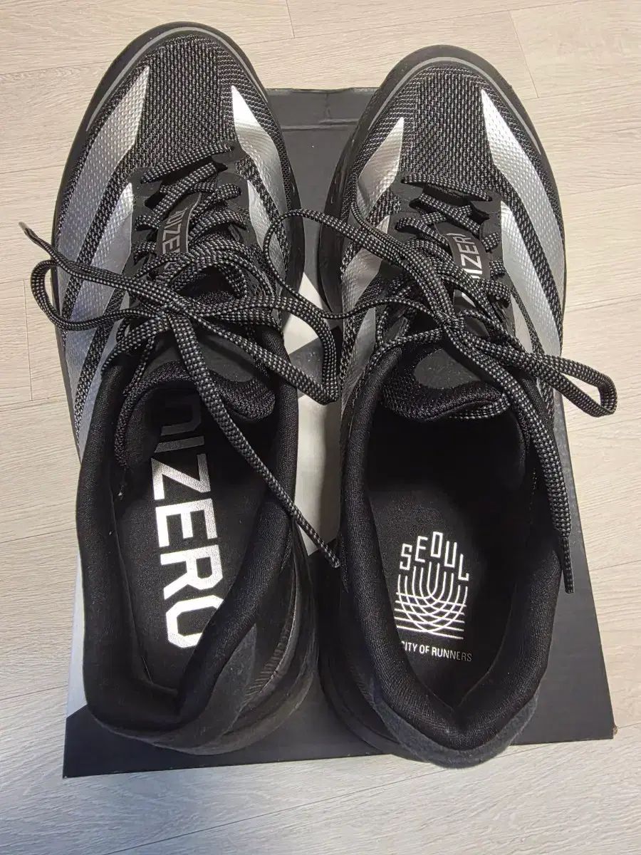  275 アディダス アディゼロ ボストン 13 M コア ブラック|シルバー 登山靴 トレッキングシューズ アウトドアシューズ