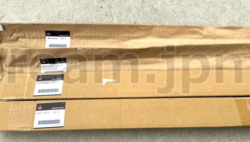 新品三菱純正 アイ i HA1W ドアモール 4本 1台分 フロント リア 左右