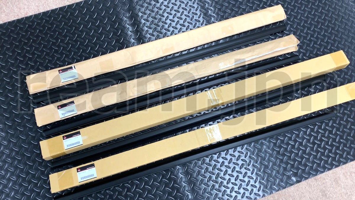 新品三菱純正 アイ i HA1W ドアモール 4本 1台分 フロント リア 左右