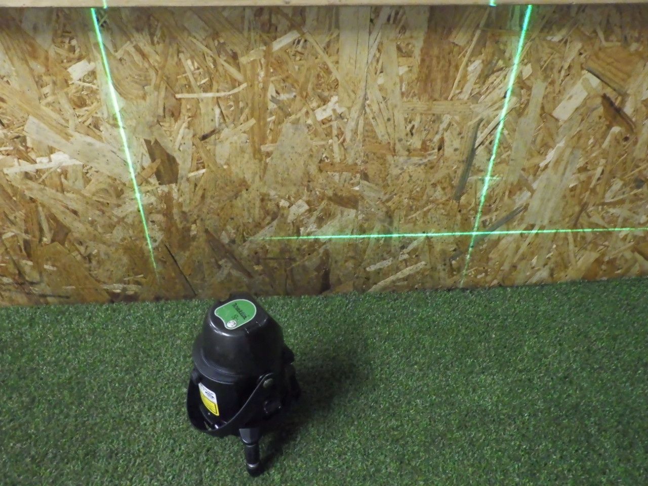  マキタ makita レーザー墨出し機 SK 207 GP 建築 土木現場などで 未校正の品 品 光学機器 計測 検査