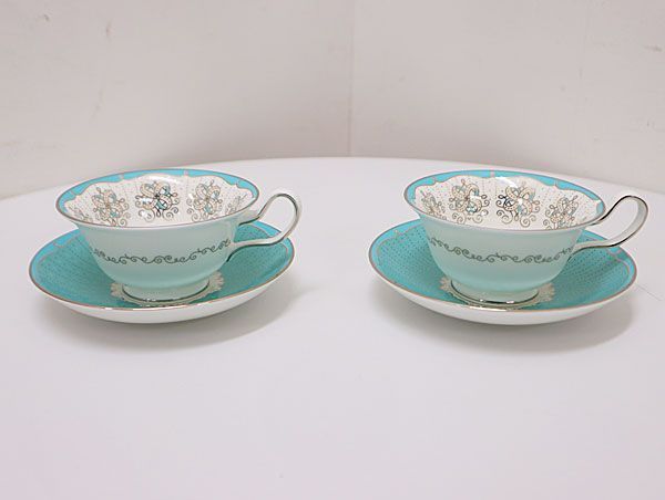 ティーカップ-ソーサー