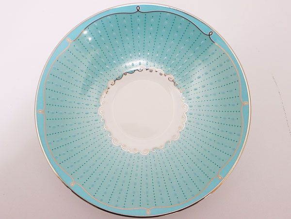 ボーンチャイナ