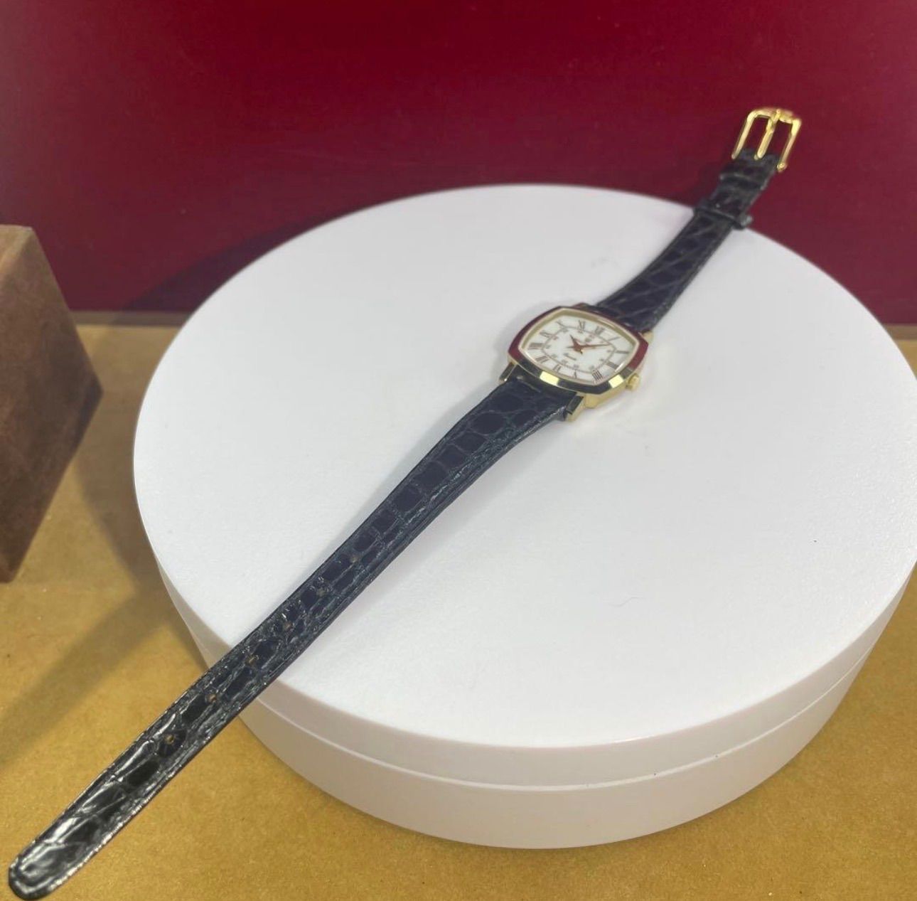 未使用・OH済】WALTHAM ウォルサム 腕時計 稼動品 スイス製 クォーツ